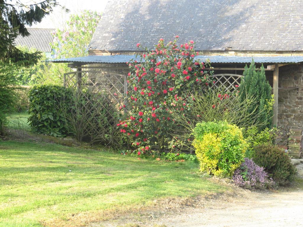 Chambres D'Hotes La Pinderie Val-Couesnon Luaran gambar