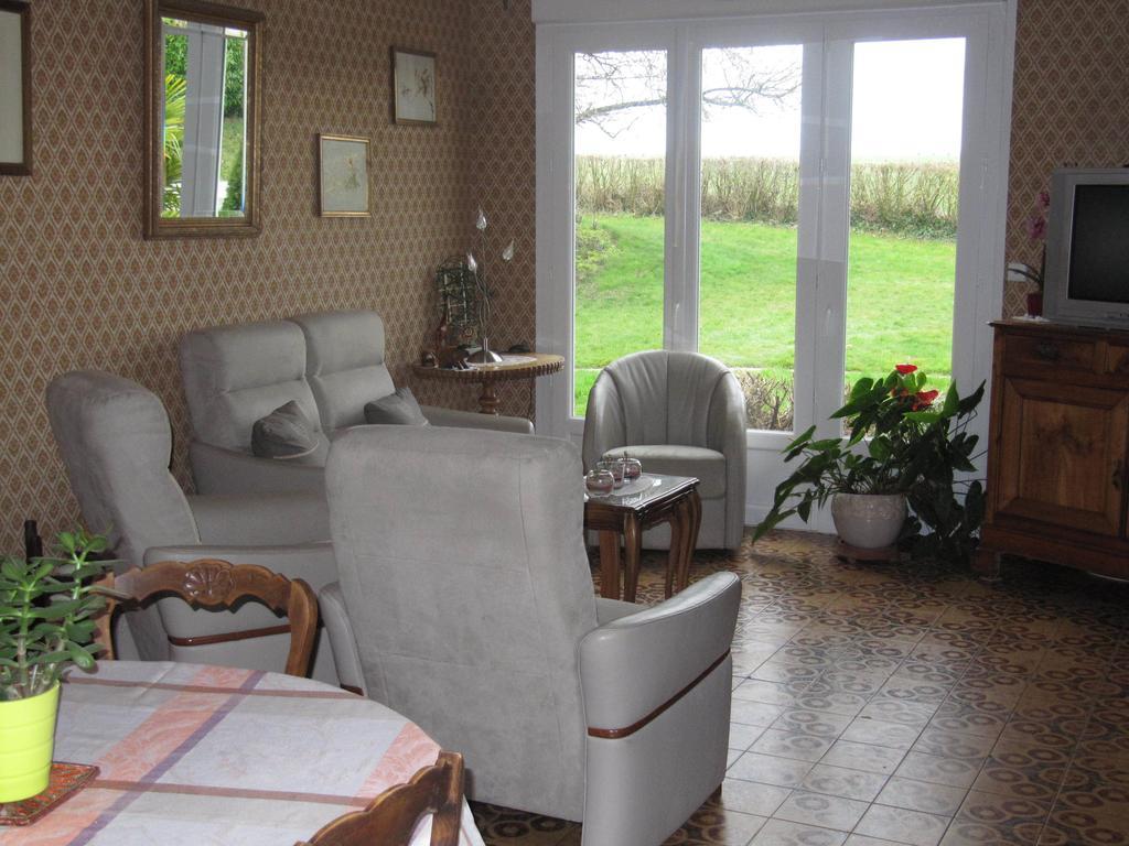 Chambres D'Hotes La Pinderie Val-Couesnon Luaran gambar