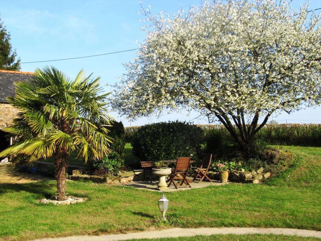 Chambres D'Hotes La Pinderie Val-Couesnon Luaran gambar