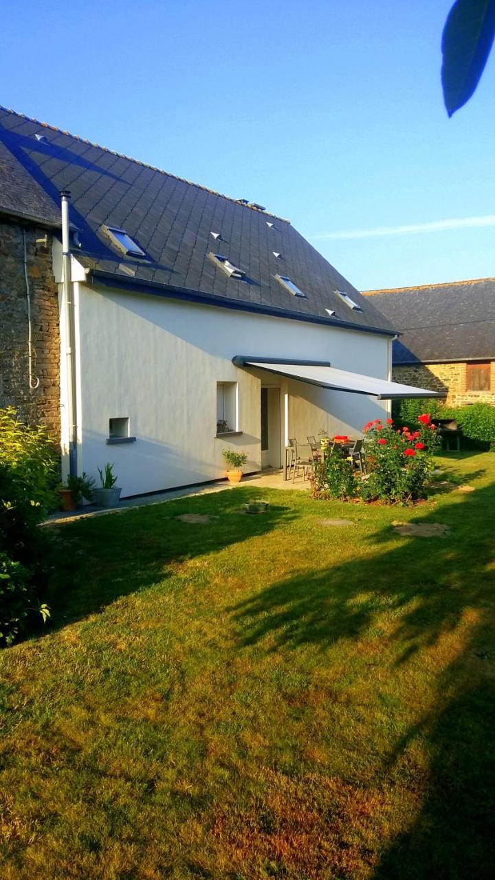 Chambres D'Hotes La Pinderie Val-Couesnon Luaran gambar